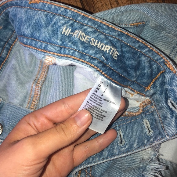 American Eagle Hi Rise Shortie - Picture 2 of 4